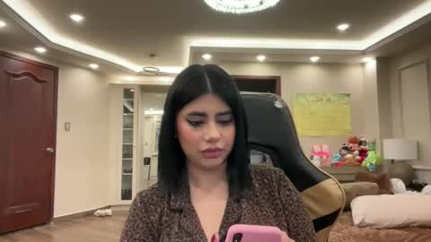 Snapshot of therealcamilabaddie chatting on 09-15-25, 06:02 therealcamilabaddie online show from 09-15-25, 06:02