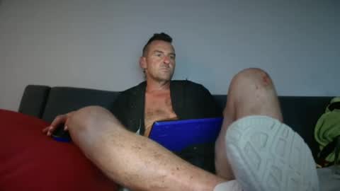 Snapshot of therealkurva4u chatting on 01-05-25, 08:11 therealkurva4u online show from 01-05-25, 08:11