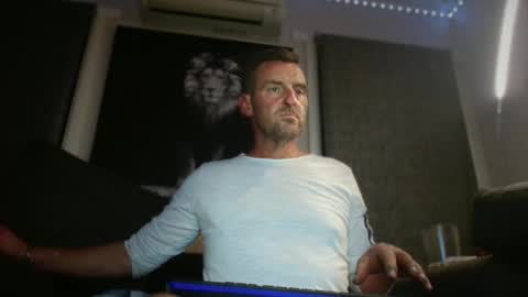 Snapshot of therealkurva4u chatting on 01-16-25, 05:55 therealkurva4u online show from 01-16-25, 05:55