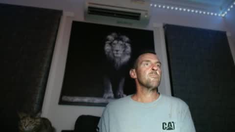 Snapshot of therealkurva4u chatting on 01-18-25, 05:15 therealkurva4u online show from 01-18-25, 05:15