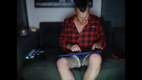 Snapshot of therealkurva4u chatting on 01-22-25, 06:10 therealkurva4u online show from 01-22-25, 06:10