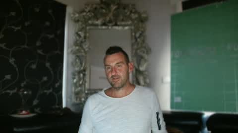 Snapshot of therealkurva4u chatting on 02-21-25, 08:29 therealkurva4u online show from 02-21-25, 08:29