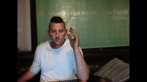 Snapshot of therealkurva4u chatting on 03-01-25, 05:27 therealkurva4u online show from 03-01-25, 05:27