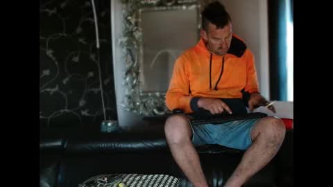 Snapshot of therealkurva4u chatting on 10-09-25, 07:56 therealkurva4u online show from 10-09-25, 07:56