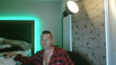 Snapshot of therealkurva4u chatting on 10-16-25, 08:10 therealkurva4u online show from 10-16-25, 08:10