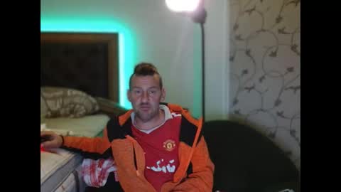 Snapshot of therealkurva4u chatting on 10-26-25, 02:01 therealkurva4u online show from 10-26-25, 02:01