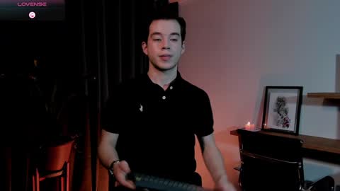 Snapshot of therealmartincox chatting on 01-24-25, 11:56 4th online show from 01-24-25, 11:56