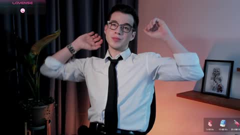 Snapshot of therealmartincox chatting on 01-29-25, 10:53 4th online show from 01-29-25, 10:53