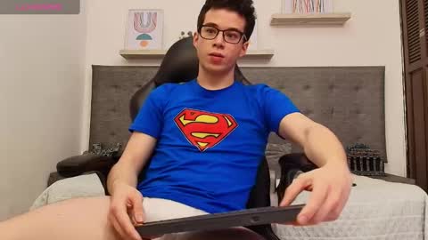 Snapshot of therealmartincox chatting on 10-02-25, 04:47 4th online show from 10-02-25, 04:47
