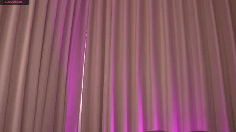    online show from 11-14-25, 12:37