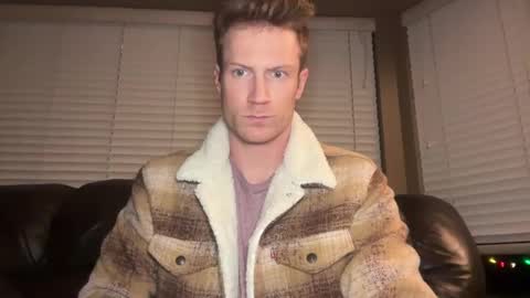 Snapshot of therealveggieboy chatting on 12-27-24, 06:57 Pookie online show from 12-27-24, 06:57