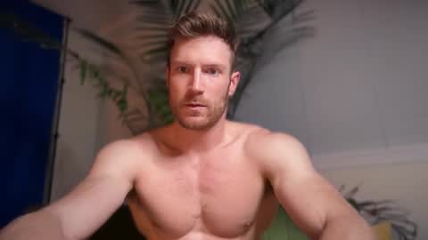 Snapshot of therealveggieboy chatting on 11-09-25, 01:04 Pookie online show from 11-09-25, 01:04