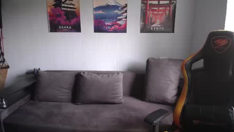 Snapshot of theroadtomars chatting on 06-13-26, 10:02 Nick online show from 06-13-26, 10:02