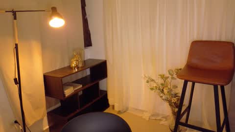 Snapshot of therose_mar chatting on 10-25-25, 01:24 Mar online show from 10-25-25, 01:24