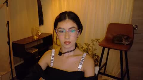 Snapshot of therose_mar chatting on 11-12-25, 10:52 Mar online show from 11-12-25, 10:52