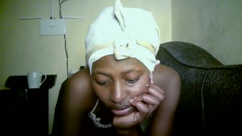 Snapshot of therry_heart chatting on 05-05-26, 03:36 hearty online show from 05-05-26, 03:36