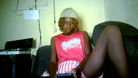 Snapshot of therry_heart chatting on 06-18-26, 09:25 hearty online show from 06-18-26, 09:25