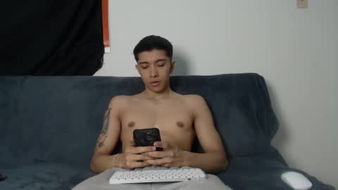 thesaint_xxx online show from 11-05-25, 12:32