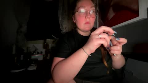 Snapshot of thesashadomme chatting on 12-15-24, 03:34 The Sasha Domme online show from 12-15-24, 03:34