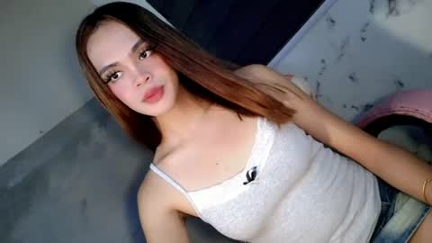 Snapshot of thesecretlifeofmabaddie chatting on 07-05-26, 12:23 hi follow me its GITTER online show from 07-05-26, 12:23