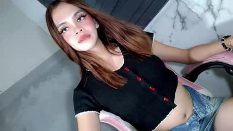 Snapshot of thesecretlifeofmabaddie chatting on 07-06-26, 02:14 hi follow me its GITTER online show from 07-06-26, 02:14
