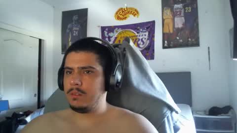 Snapshot of thesexymikeshow chatting on 05-12-26, 08:06 thesexymikeshow online show from 05-12-26, 08:06