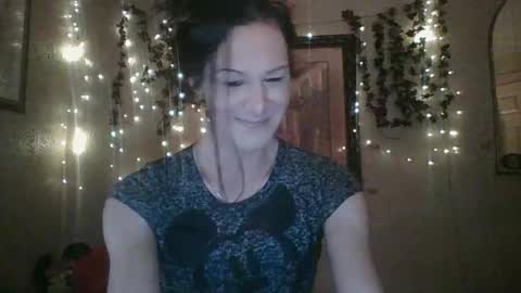 sillymillie0 online show from 10-23-25, 01:54