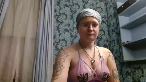 Siren of the Fae online show from 12-15-25, 03:11