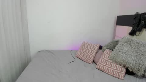 Camila online show from 02-01-25, 12:58