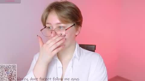 Lucia online show from 02-22-26, 08:24