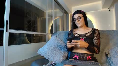 Snapshot of thesweet_khloe chatting on 10-28-25, 03:10 Thesweet khloe online show from 10-28-25, 03:10