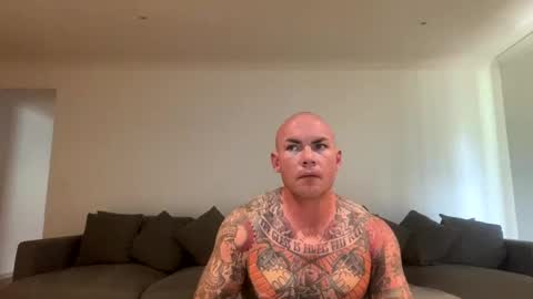 The tattooed online show from 01-05-25, 03:43