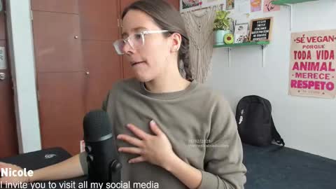 Snapshot of thetropicalseduction chatting on 02-18-25, 07:52 Nicole online show from 02-18-25, 07:52