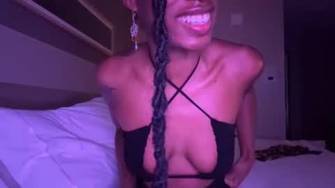Snapshot of thevixensapphire chatting on 02-15-26, 08:57 Sapphire the Vixen online show from 02-15-26, 08:57