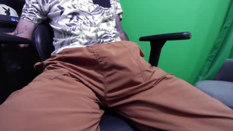 Snapshot of thevulvaaddict chatting on 05-13-26, 08:16 TheVulvaAddict aka kuruptxxx online show from 05-13-26, 08:16