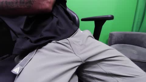 Snapshot of thevulvaaddict chatting on 06-18-26, 04:44 TheVulvaAddict aka kuruptxxx online show from 06-18-26, 04:44