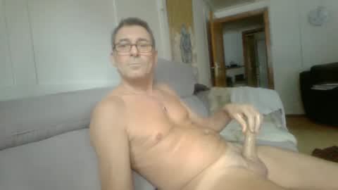 Snapshot of thhe13 chatting on 01-21-25, 09:24 thhe13 online show from 01-21-25, 09:24