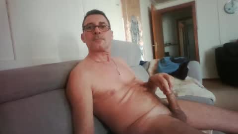 Snapshot of thhe13 chatting on 03-02-25, 12:01 thhe13 online show from 03-02-25, 12:01