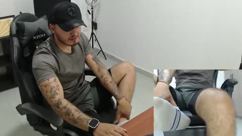 thiago_420 online show from 06-25-26, 12:54