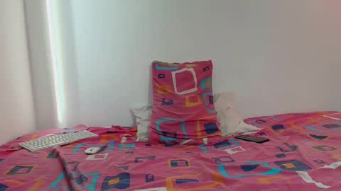 Thiago Diaz online show from 10-18-25, 01:45