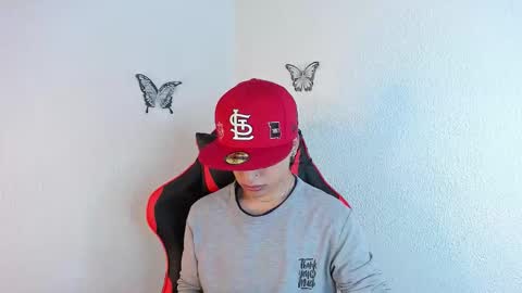 Snapshot of thiago_dv chatting on 01-09-26, 12:35 Thiago online show from 01-09-26, 12:35