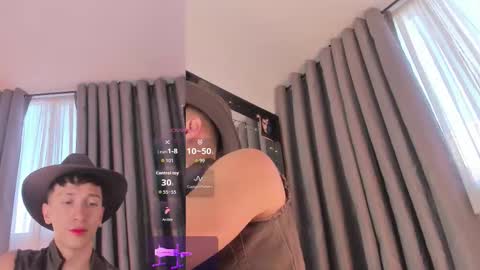 Snapshot of thiago_jones chatting on 10-31-25, 09:49 SanThiago online show from 10-31-25, 09:49