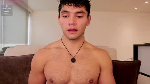 Snapshot of thiago_l chatting on 05-13-26, 02:47 Just Thiago online show from 05-13-26, 02:47