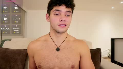 Snapshot of thiago_l chatting on 05-14-26, 04:08 Just Thiago online show from 05-14-26, 04:08