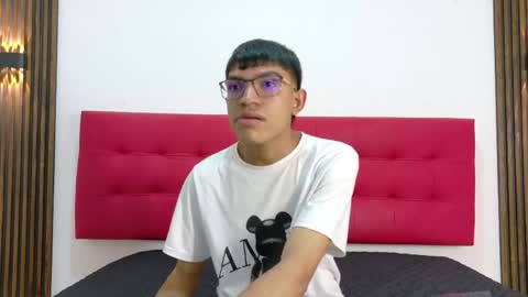 thiago_m17 online show from 05-13-26, 11:40