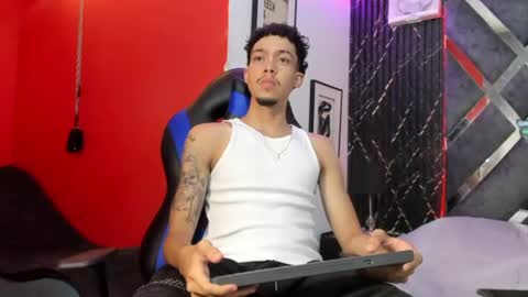 Thiago online show from 06-10-26, 07:35