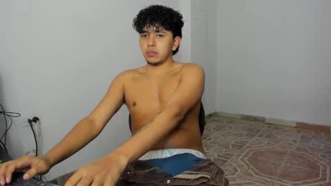 Thiago online show from 11-29-25, 03:26