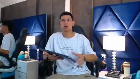 T H I A G O online show from 06-21-26, 01:08