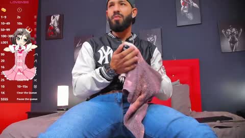 Thia Gomez online show from 12-05-24, 12:11