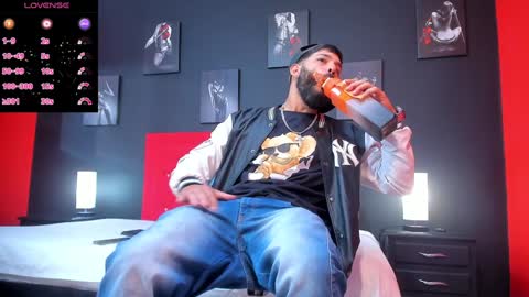 Thia Gomez online show from 01-06-25, 12:24